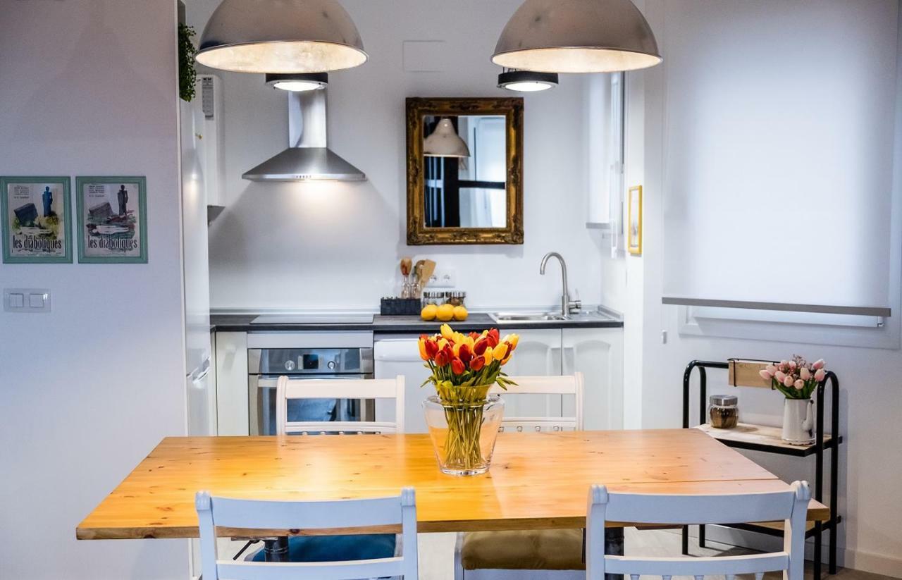 Logrono Centro, Una Casa Con Vistas Luaran gambar